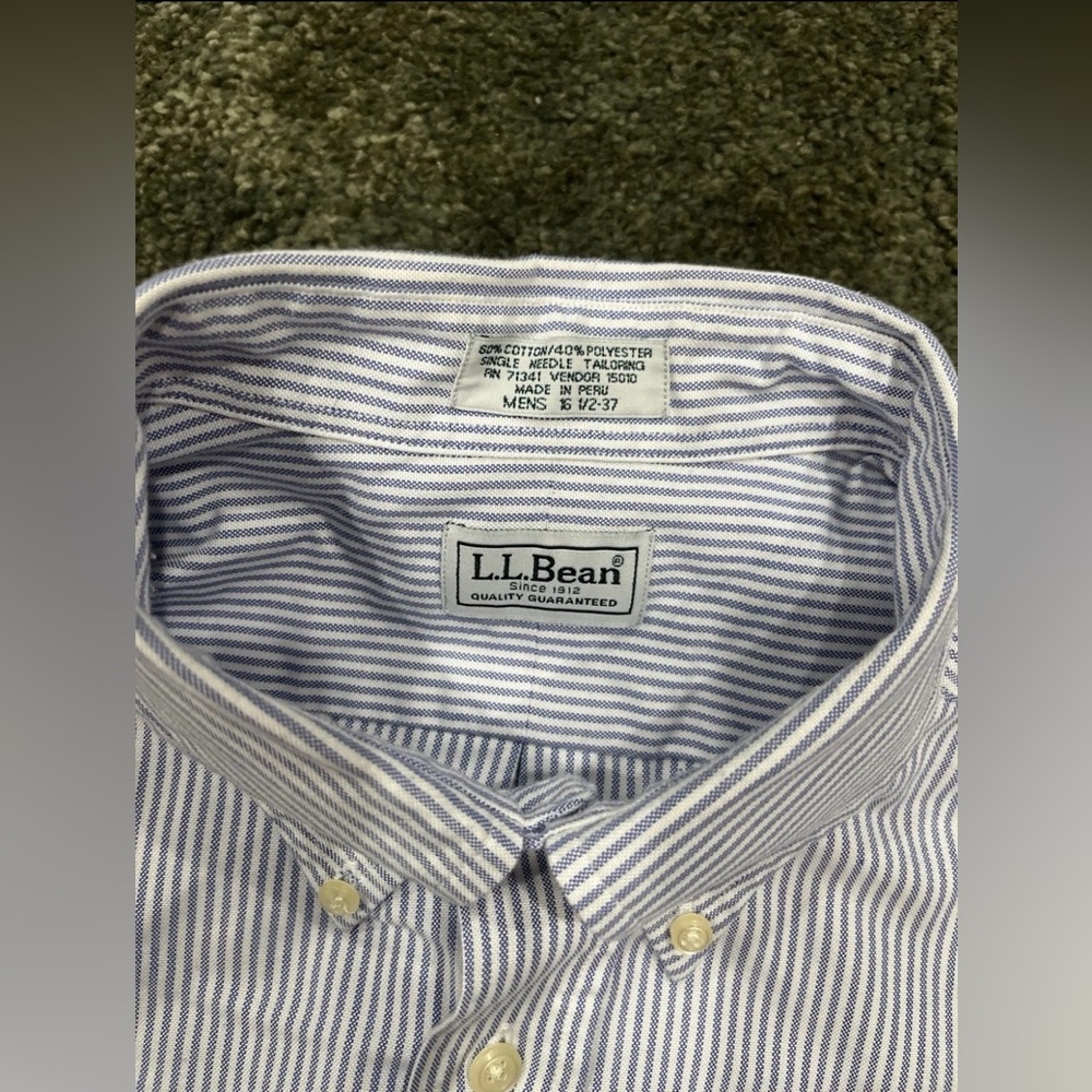 L.L. Bean Men's Blue and White Stripe Button-Down Dress Shirt - Picture 3 of 3